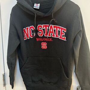 Vintage NCAA NC State Wolfpack Pullover Sewn Logos Hoodie Men Small